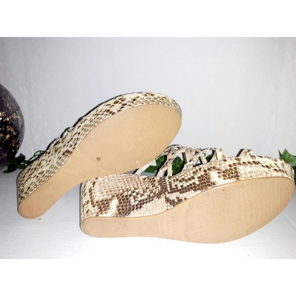 Stuart Weitzman Snake Print Strappy Slingback Wedg - Picture 8 of 16